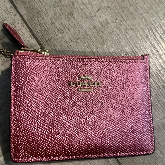 Coach Mini ID Metallic Pink Card Holder/Keychain - Picture 3 of 5